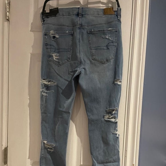 🛑SOLD🛑 The dream Jean, American Eagle Ripped denim - Picture 3 of 4